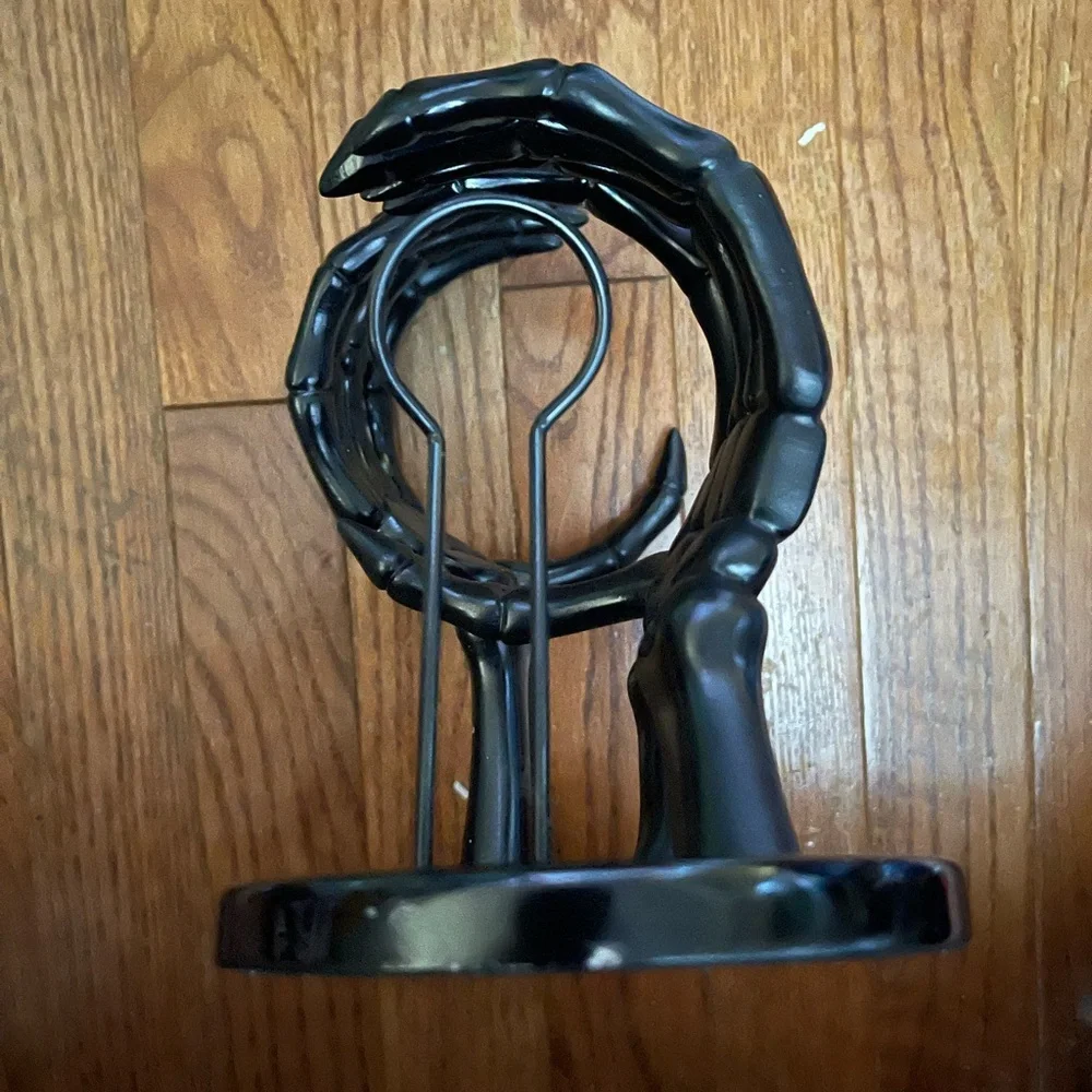 Halloween Hyde & Eek Black Skeleton Hands Wine Bottle Holder 10.5